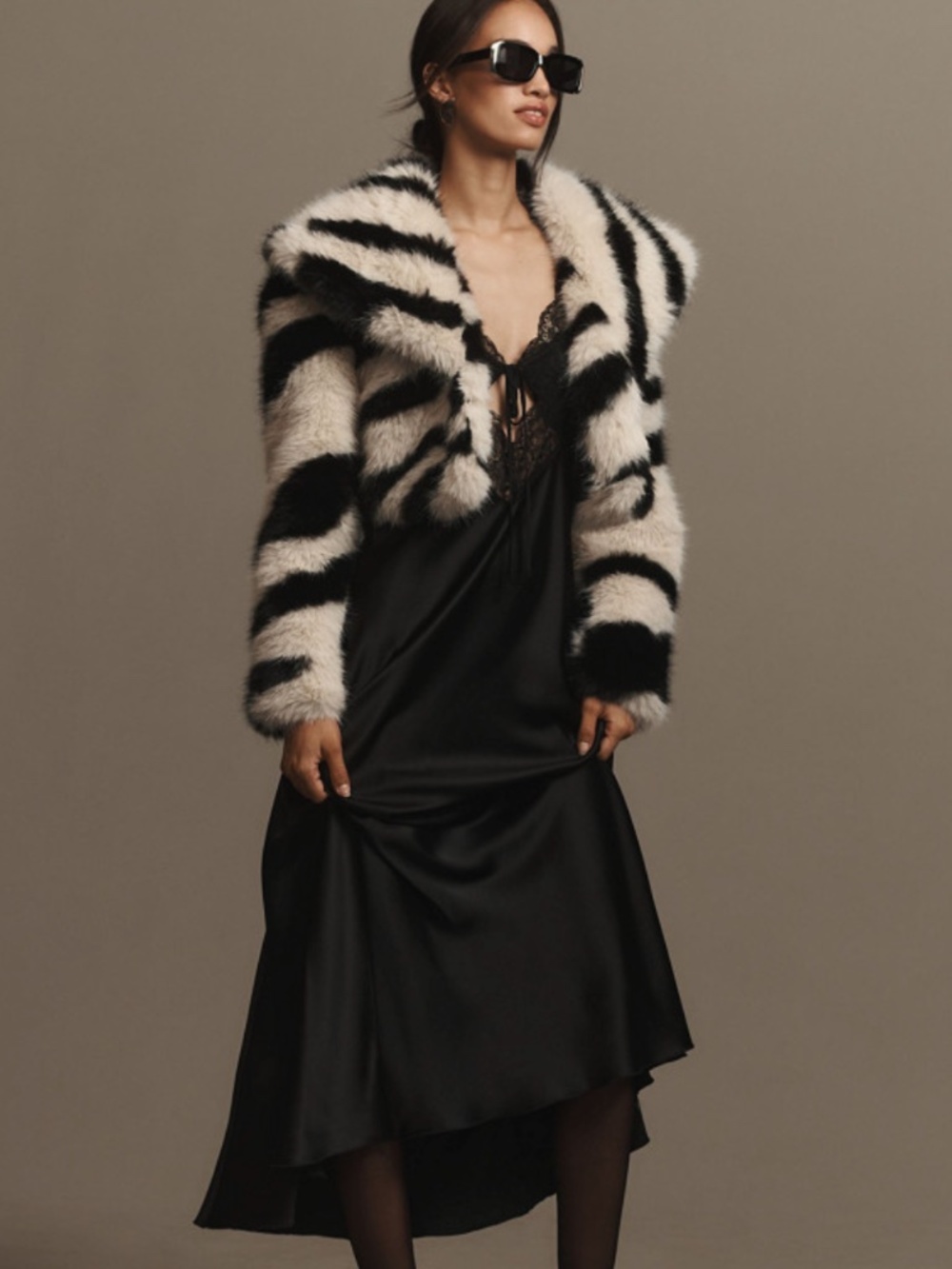 avec les filles | faux-fur zebra cropped coat | evening wear | size: us 2x - Picture 6 of 7